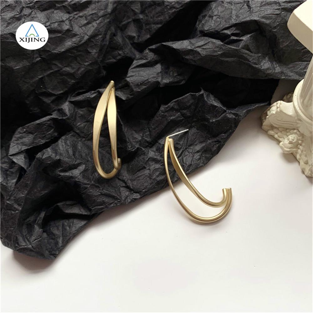 Đôi Khuyên Tai Kim Loại Hình Chữ C Phong Cách Hàn Quốc Cho Nữ