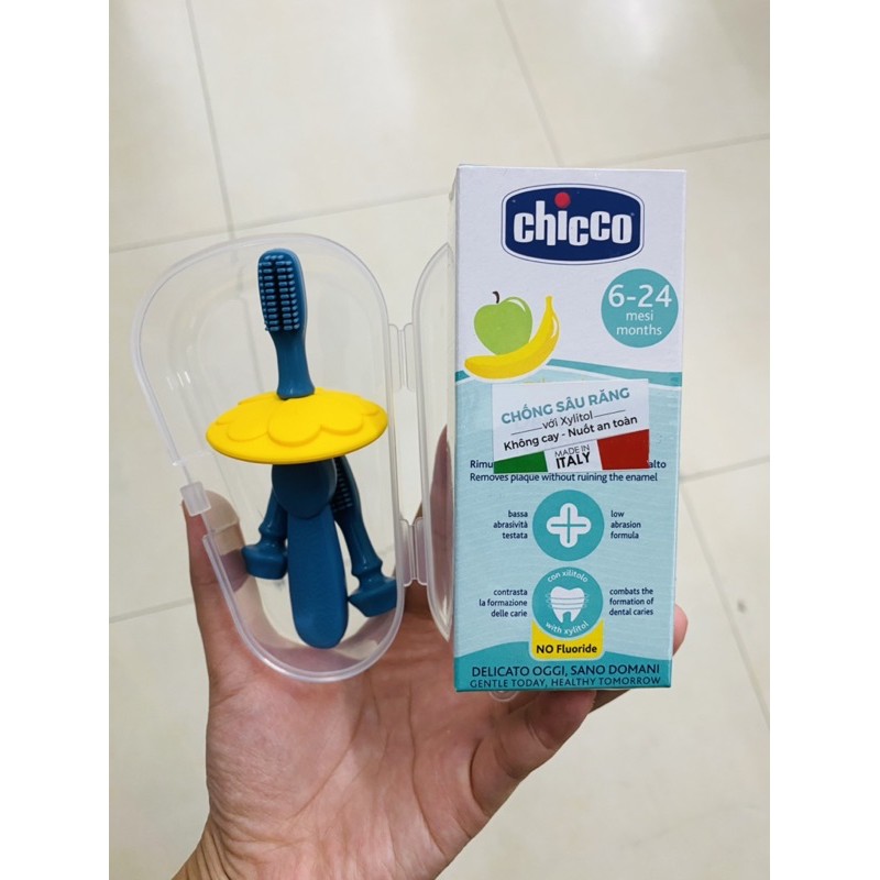 Bàn chải silicon có hộp (2 đầu thay thế) tập đánh răng và mát xa nướu