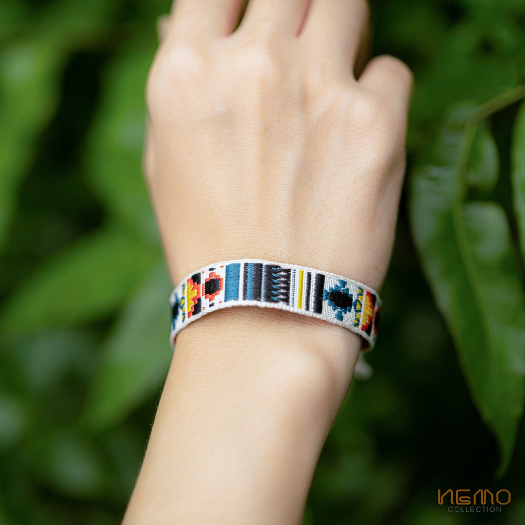 Vòng tay thủ công thổ cẩm Nemo Handmade - DTHA