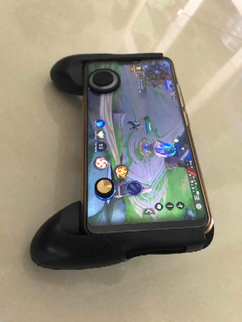 Tay cầm chơi game mobile (GamePad)