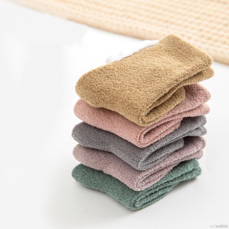 Vớ cotton chống trượt giữ ấm thiết kế dễ thương cho bé