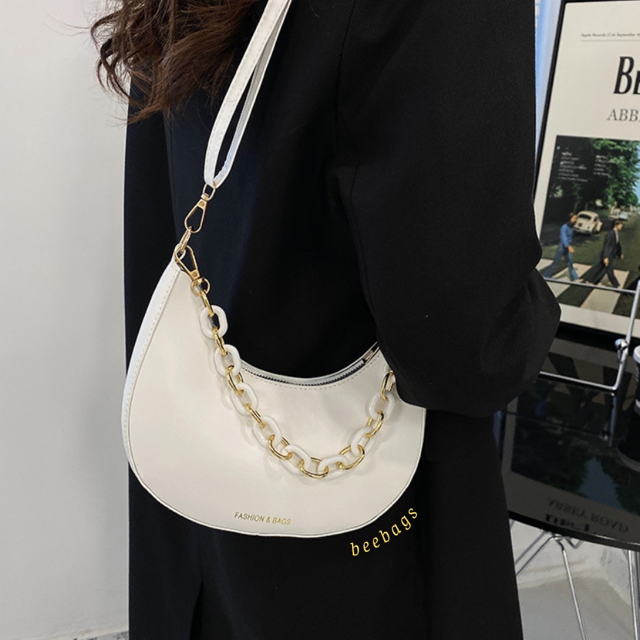 Túi Xách Nữ Thiết Kế Hình Mặt Trăng Màu Đen Và Trắng Phối Dây Xích | TX08 | Túi Mặt Trăng Có Dây Đeo Chỉnh Được Dễ Phối