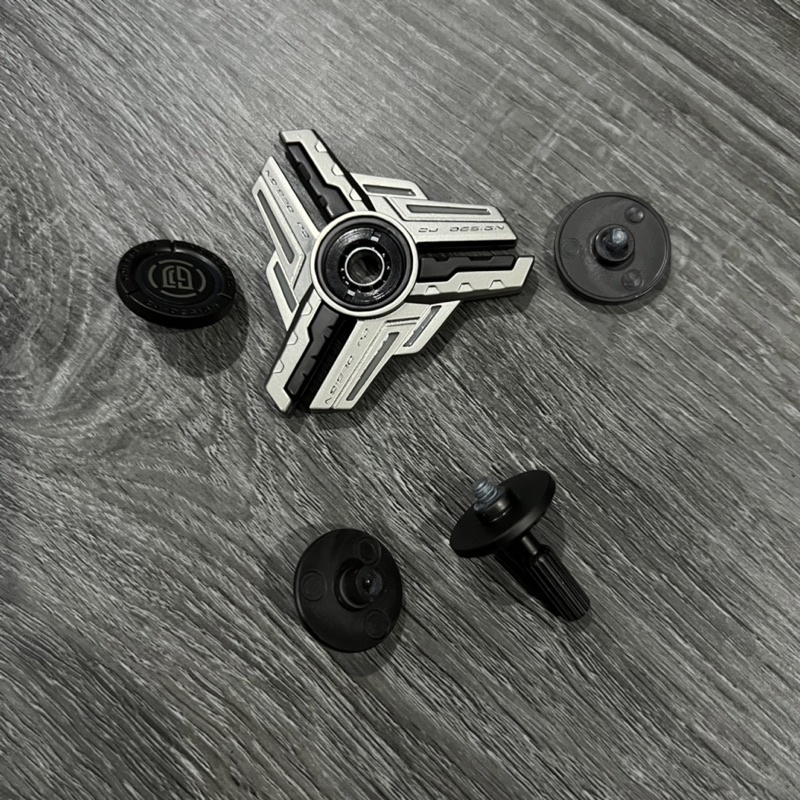 Con quay Spinner Cao cấp kim loại phát sáng  dạ quang phiên bản Cao Cấp Quà tặng Giảm Stress giảm áp lực WJ- YK