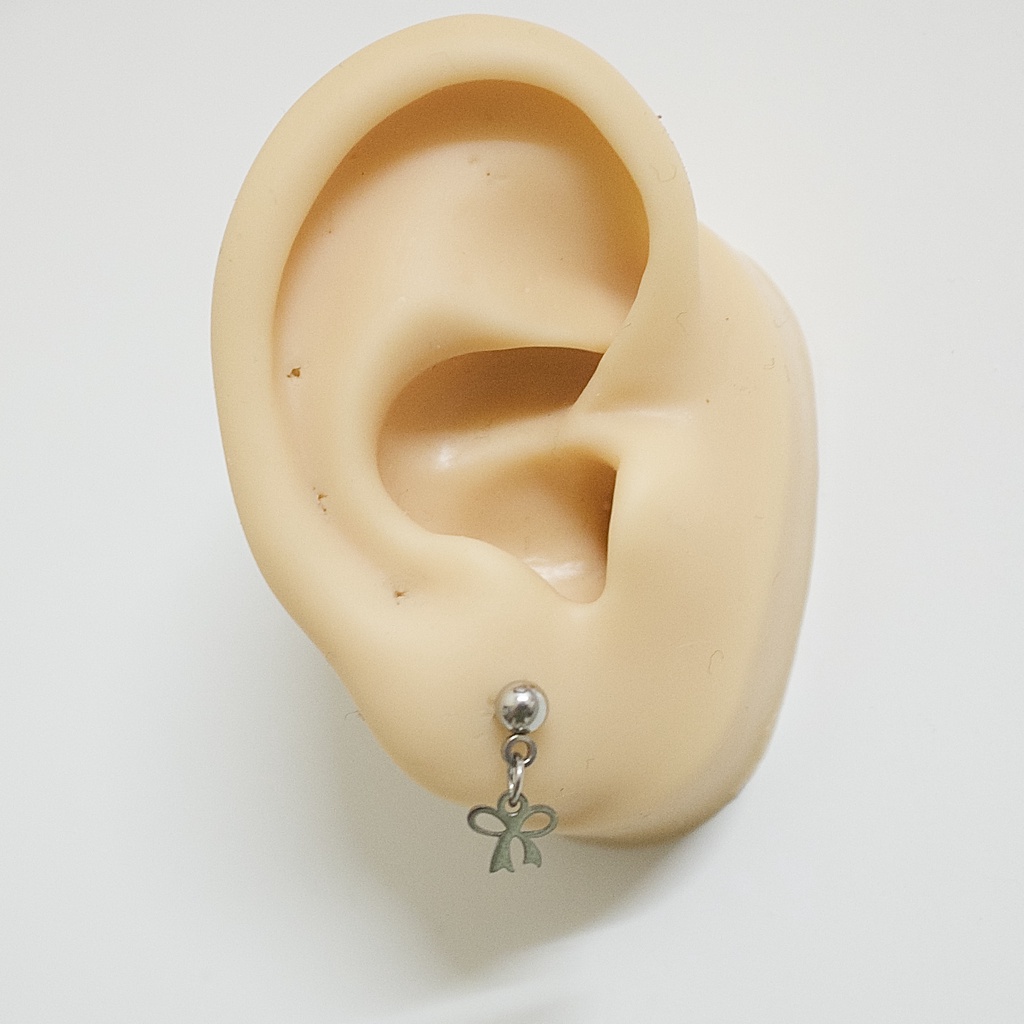 [1 Chiếc] Khuyên Tai Titan Unisex Có Charm Hình Nơ Màu Bạc Đuôi Bi Không Gỉ Sét Không Ngứa Bông Tai Julies Box 66