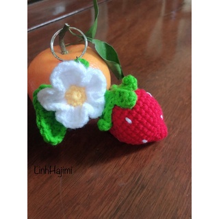 Móc khoá quả dâu tây handmade