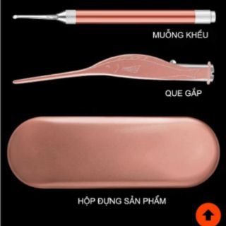 Dụng cụ lấy ráy tai có đèn