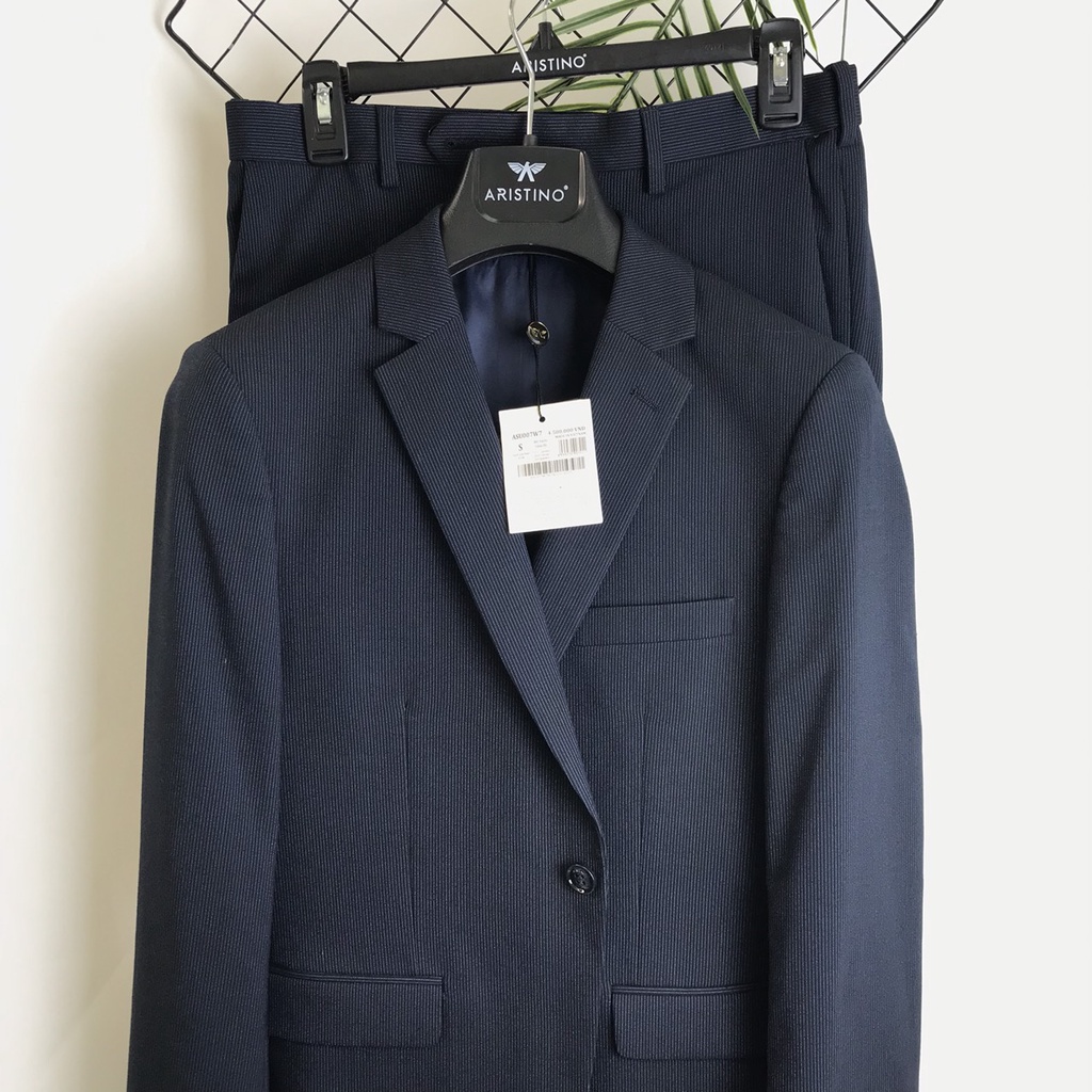 Bộ vest  nam Aristino from ôm  ASU007W7 tím than kẻ