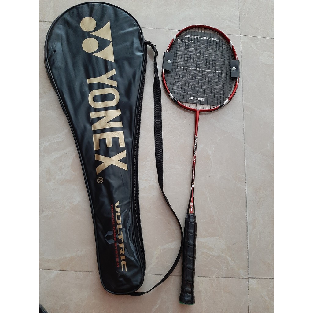 Vợt cầu lông Yonex (1CÂY ĐÃ ĐAN LƯỚI + 1 BAO VỢT + 1 TRÁI CẦU + 1 QUẤN CÁN VỢT YONEX)