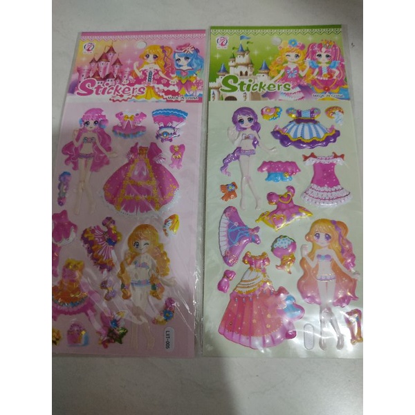 Hình dán nổi thay đồ búp bê