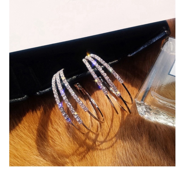 Khuyên tai đính đá pha lê phong cách Hàn Quốc thanh lịch dành cho nữ