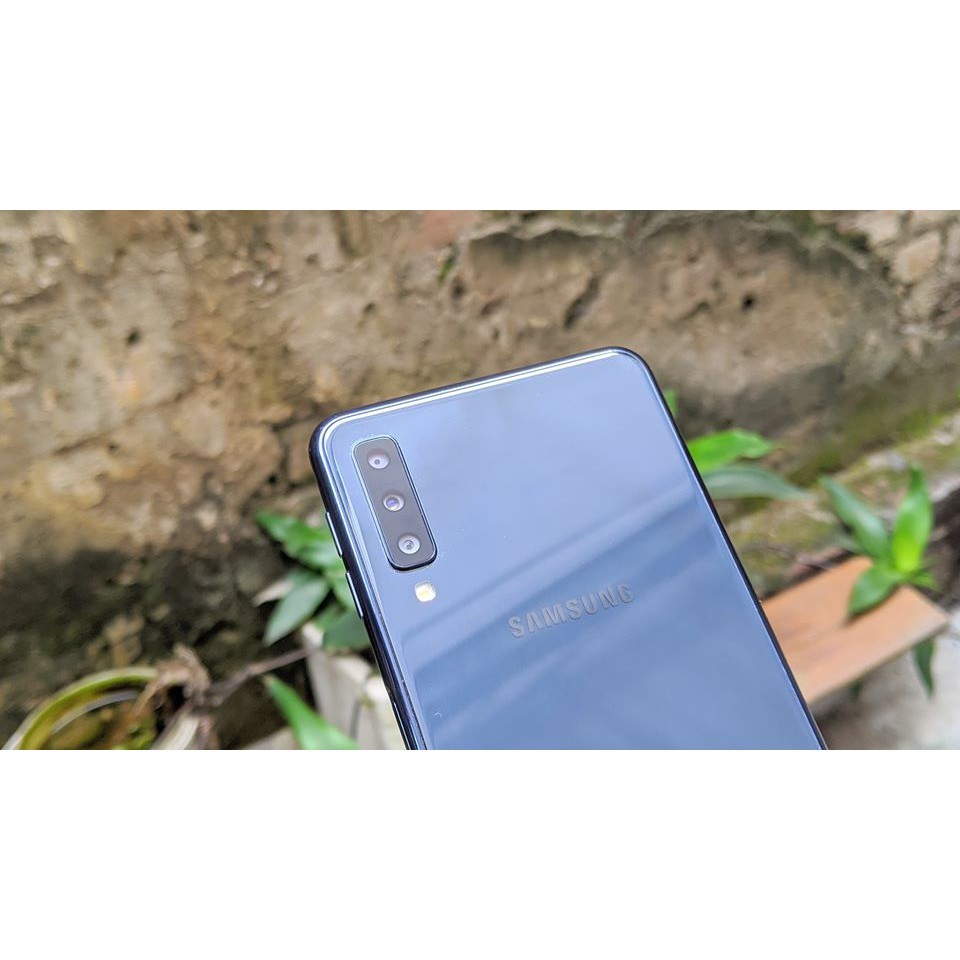 Điện thoại Samsung Galaxy A7-2018 SSVN, Dualsim, Triple Camera