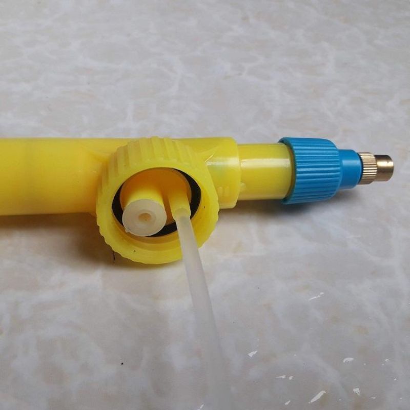 Đầu vòi xịt nước có bơm áp lực,,,