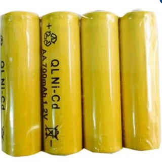 Vỉ pin sạc 04 viên AA 700mAh
