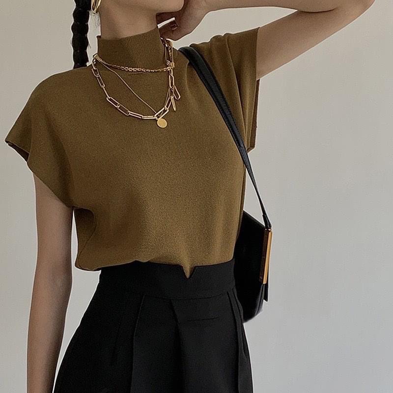 Áo croptop len ôm cổ