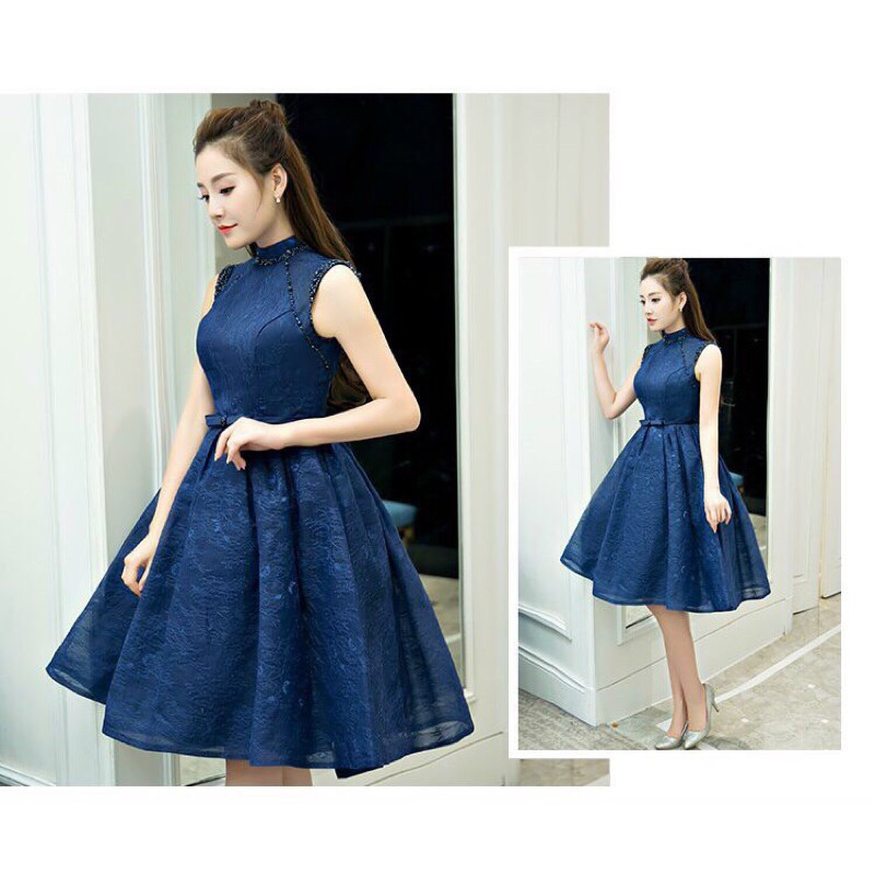 đầm xoè hở lưng