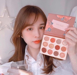 Bảng phấn mắt Guicami Whatever