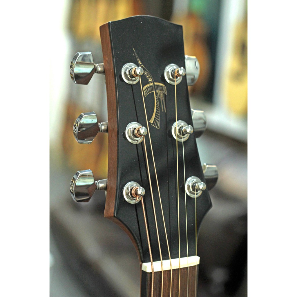 Đàn Guitar Acoustic Handmade Thuận Guitar AT-03C+ Tặng bao da +capo + pic + ty chỉnh cần