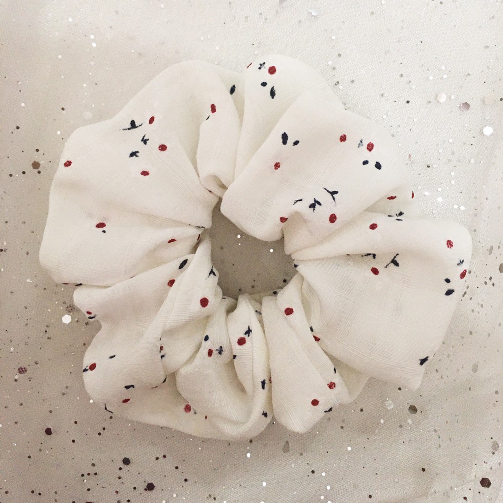 Dây cột tóc Scrunchies hoa nhí