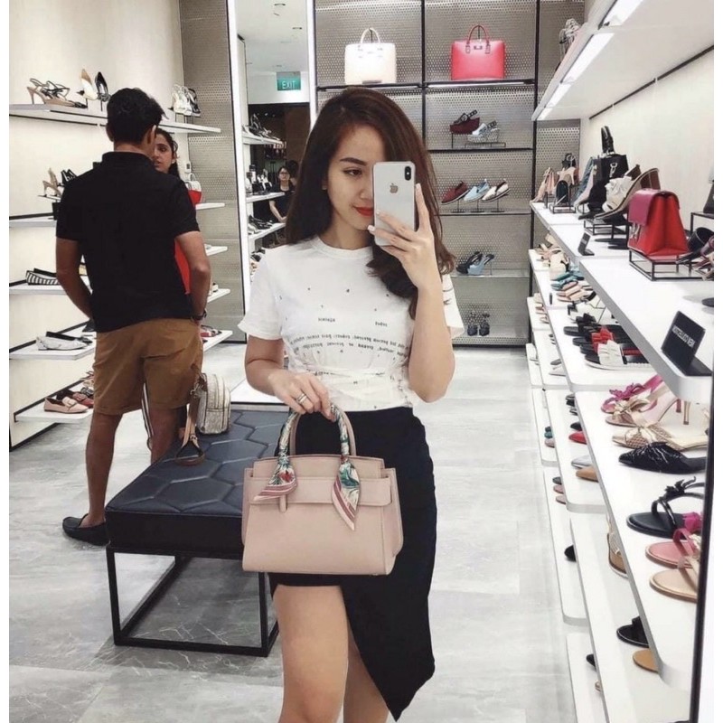Túi công sở quai cầm kèm khăn size 26cm