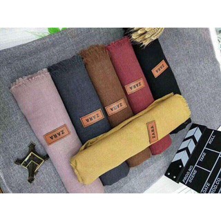 Khăn choàng cổ thương hiệu Zara