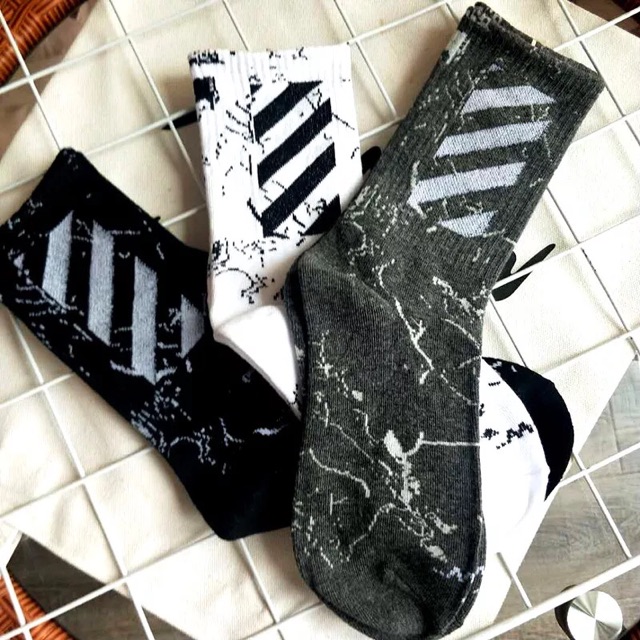 Tất vớ OFF WHITE phẩy sơn hàng Quảng Châu