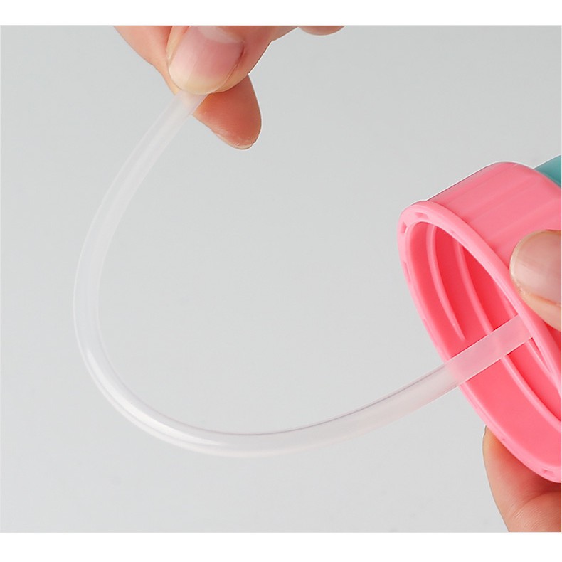 Bình nước có ống hút hình hoạt hình an toàn cho bé