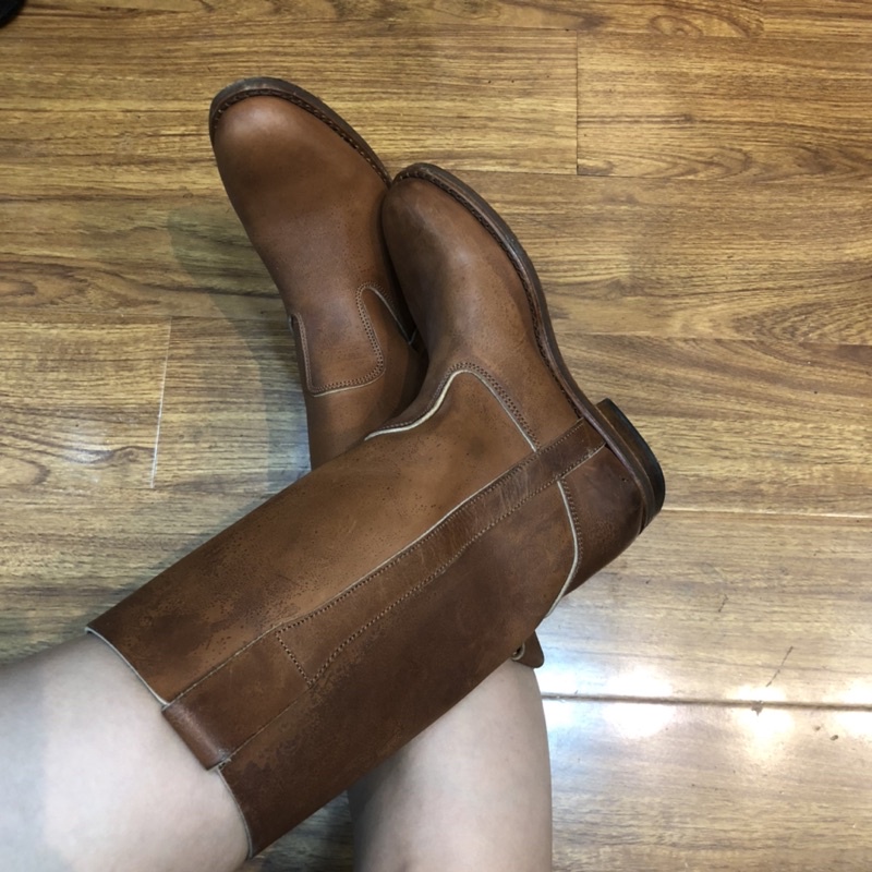 Boots size 36