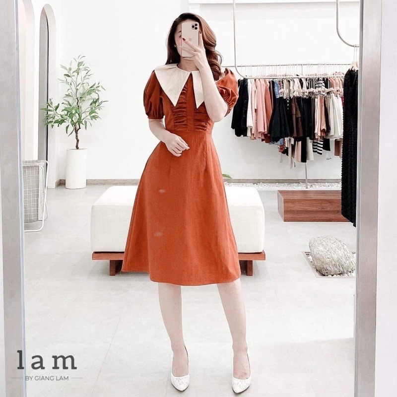 VÁY ĐŨI HỒNG CAM ĐẤT CỔ TRẮNG XẾP LY NGỰC