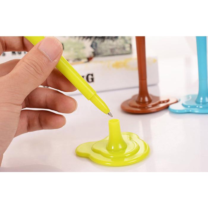 Đèn Ngủ Kiểu Dáng Cốc Đổ Kiểu 2 (Giao Màu Ngẫu Nhiên) CDS1153