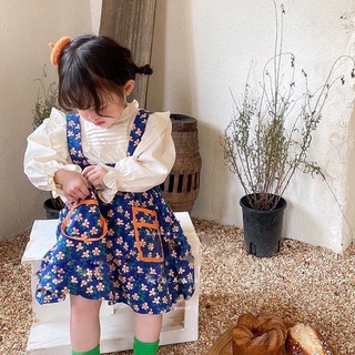 Set váy yếm hoa điệu đà cho bé gái