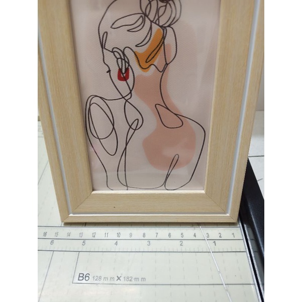 Khung ảnh để bàn có chân - tặng kèm tranh canvas Line Art cao cấp 10x15cm