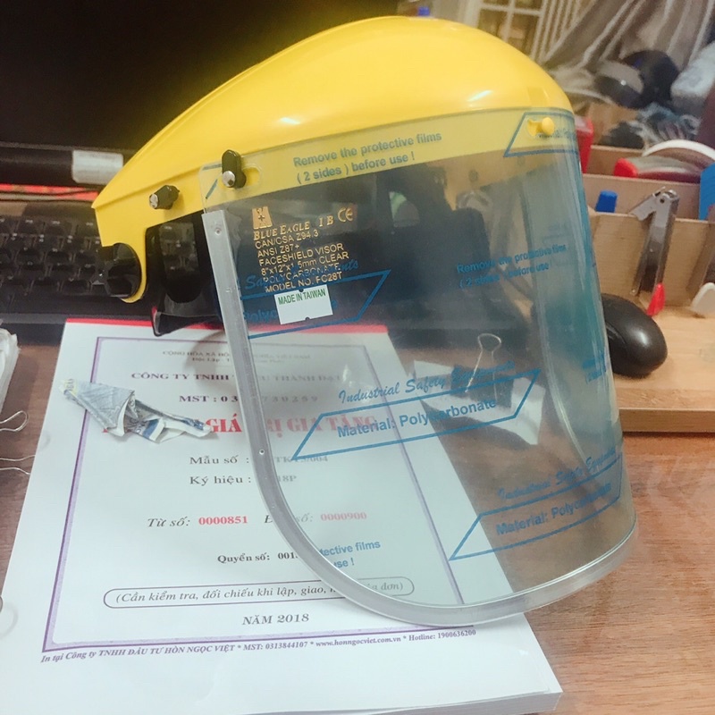 TẤM KÍNH CHE MẶT CHỐNG GIỌT BẮN