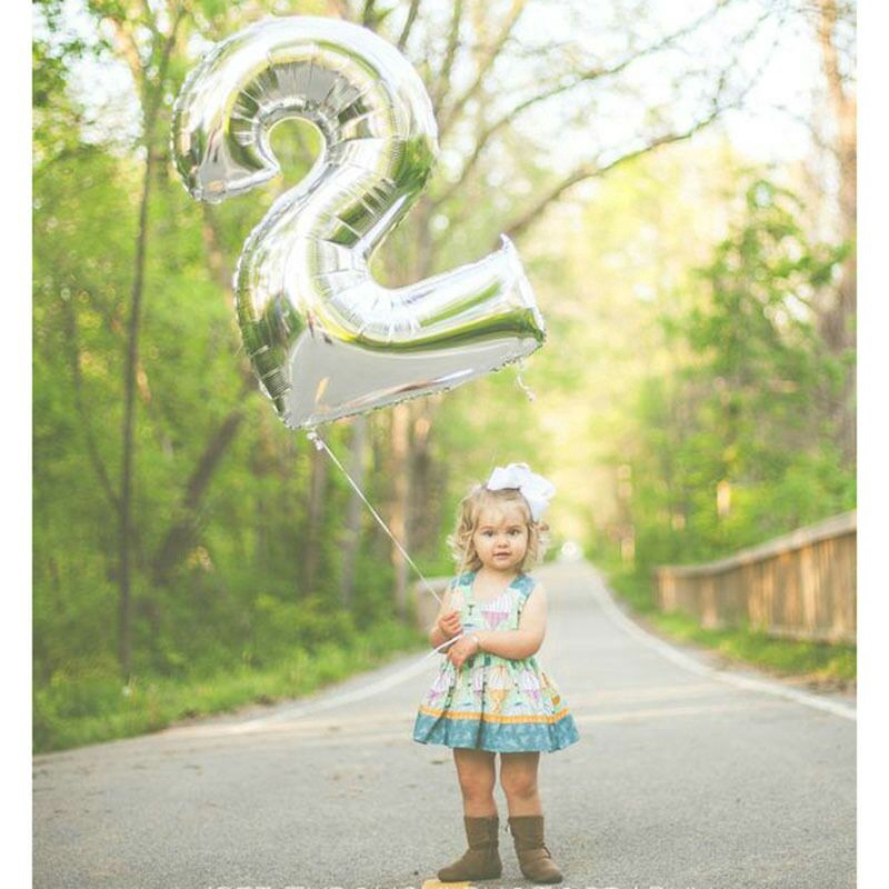 Bong bóng số 0-9 32 inch màu bạc / vàng