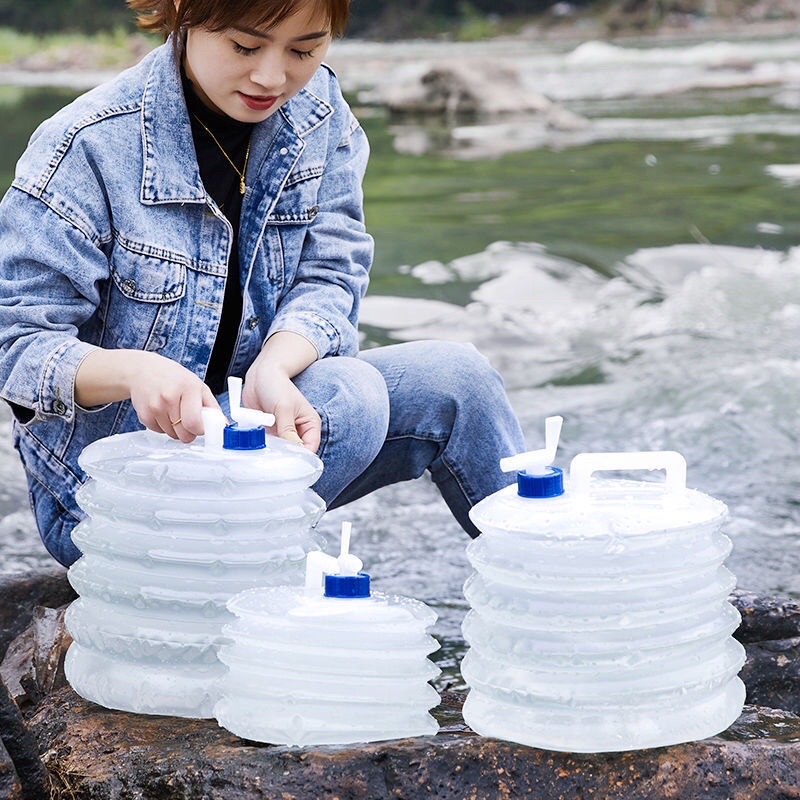 Bình đựng nước gấp gọn mang đi mọi nơi.