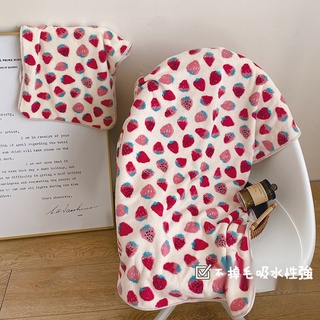Khăn Tắm Vải Cotton Cỡ Lớn Thấm Hút Nước Nhanh Khô Không Trơn Họa Tiết Dâu Tây Dễ Thương Cho Nữ