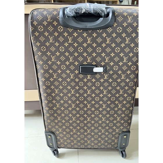 Vali du lịch cao cấp size 28, hàng chất lượng cao. Nhựa cao cấp, da cao cấp. 4 Bánh xoay 360.