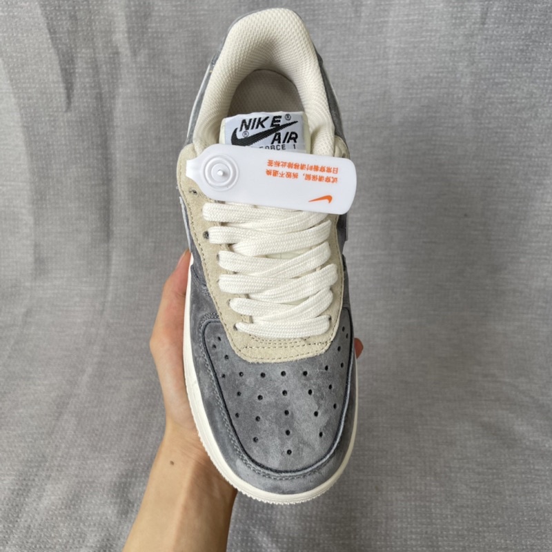 Af1 xám lông chuột da lộn SC, full box bill ảnh thật tự chụp, đế khâu chỉ đỏ