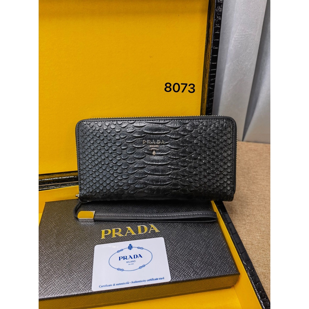 Ví dài cầm tay nam da thật PRADA đường vân mạnh mẽ, nam tính