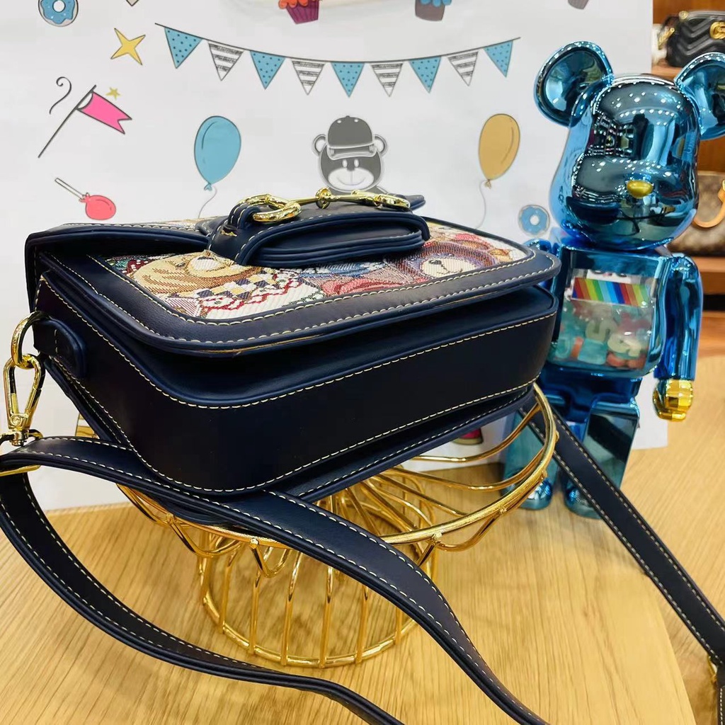 Túi Xách Đeo Vai Hình Yên Ngựa Katy Bear Phong Cách Thời Trang Nhỏ Nhắn Xinh Xắn