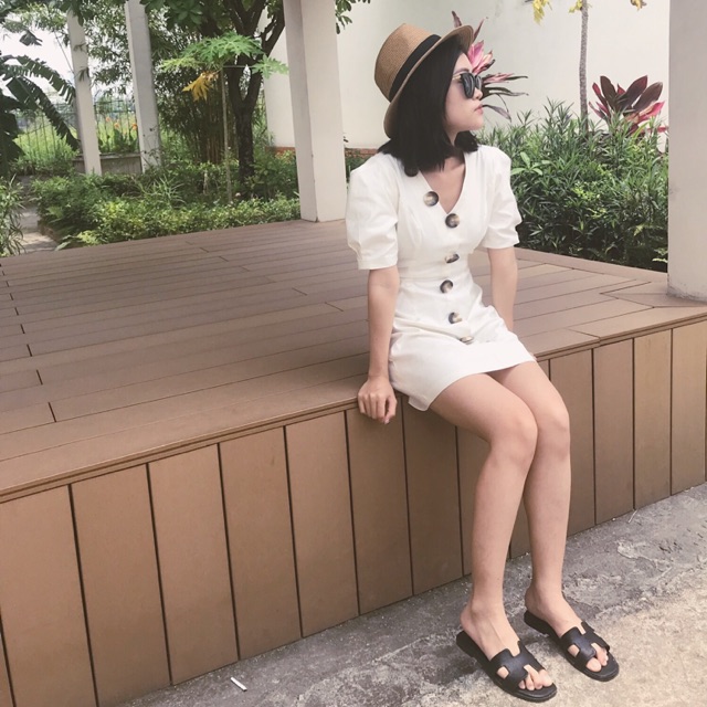 Váy ngắn tay bồng