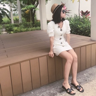 Váy ngắn tay bồng