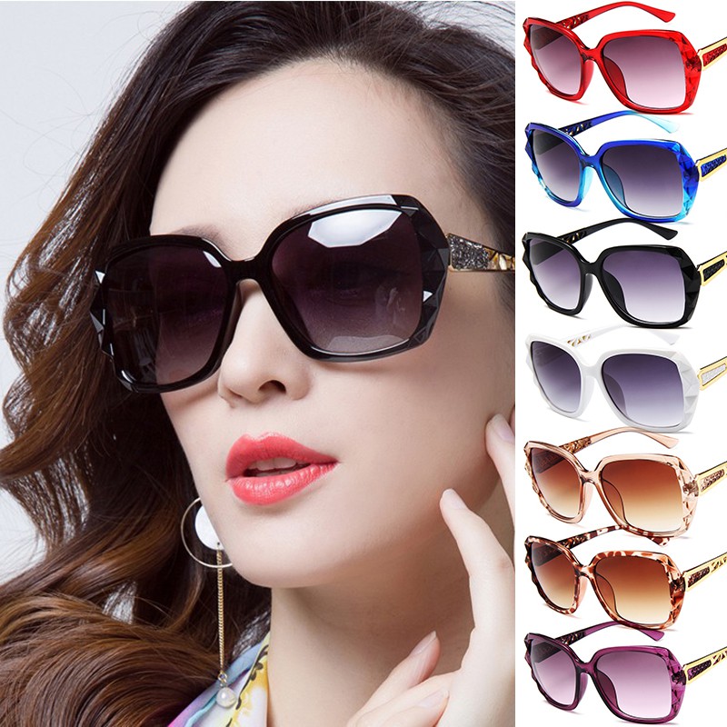 Kính râm gọng nhựa bản to thời trang dành cho bạn nữ