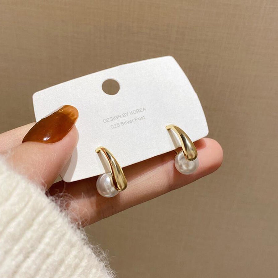 Bông Tai Tròn Bằng Thép Titan Đính Đá Zircon 13 Phong Cách Thời Trang Thanh Lịch Cho Nữ