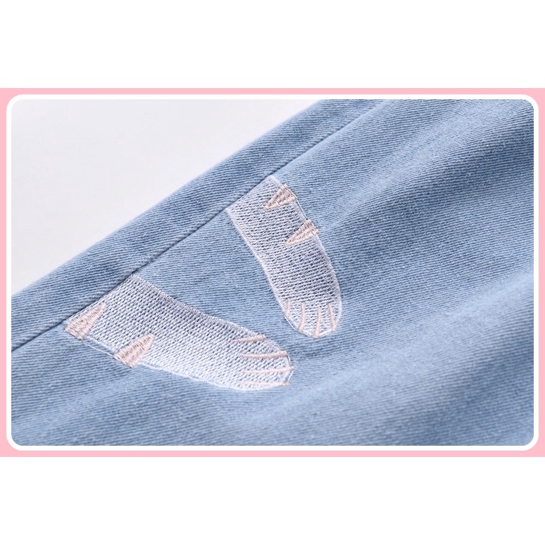 Quần jeans dài thêu mặt mèo - Xanh nhạt