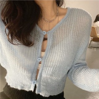 Áo croptop len mỏng cài cúc