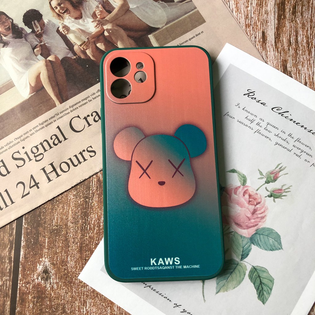 Ốp lưng iPhone gấu Kaws 6/6plus/6s/6s plus/7plus/8plus/x/xs/xs max/11/11promax/12/12pro/12promax