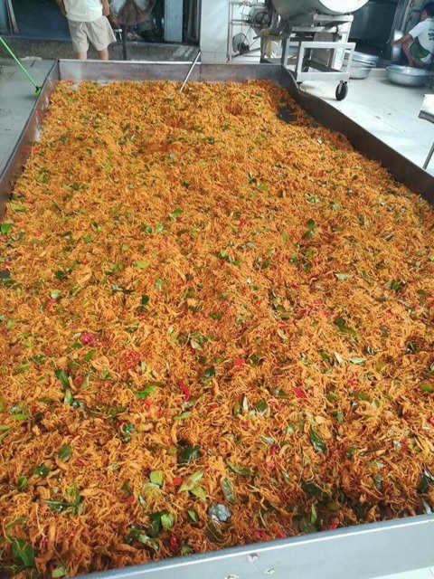 1KG KHÔ GÀ XÉ LÁ CHANH NHÀ LÀM | BigBuy360 - bigbuy360.vn