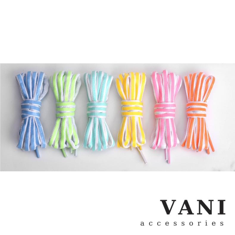 Một Cặp - 2 Dây Giày Bán Nguyệt Dạ Quang - Vani Store [TAT00033]
