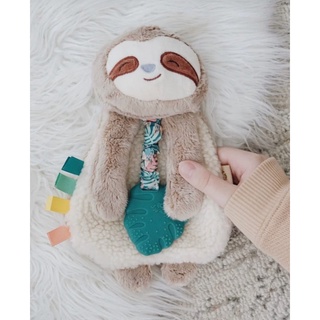 Đồ chơi kèm gặm nướu ITZY LOVEY cho bé
