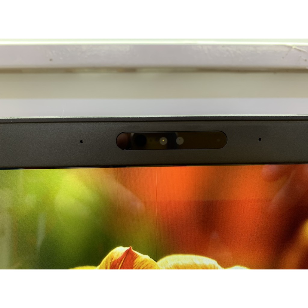 Laptop Dell Latitude E5590 - Core i5 8350U - 15.6 inch FULL HD IPS cảm ứng - Có Face ID cực hiếm